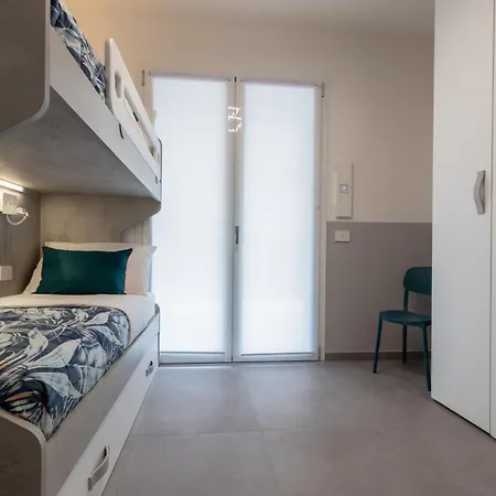 Monkey House リッチョーネ